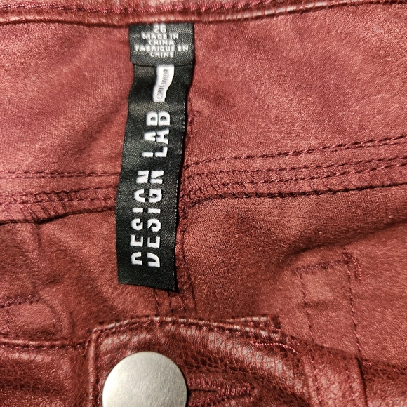 Design Lab Rustic Red Legging - Picture 3 of 4